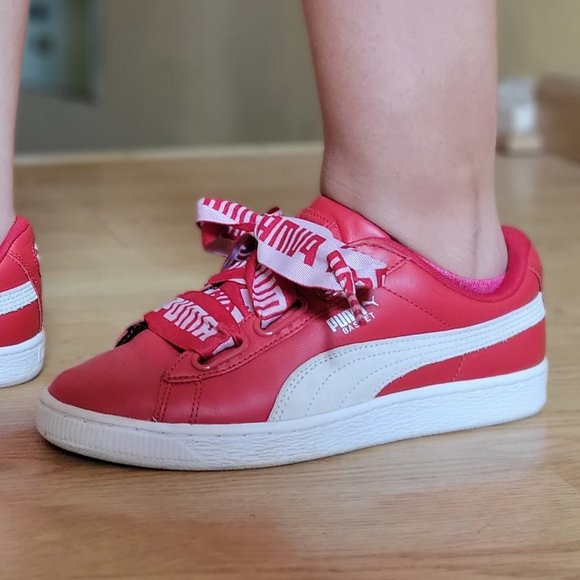 PUMA Red Basket Heart Sneakers - Picture 2 of 4